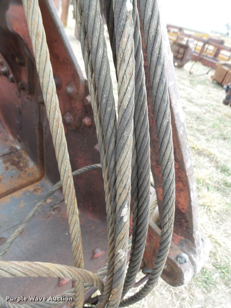 image for item AU9615 Owen clam shell bucket