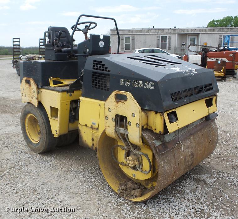 image for item BI9743 Bomag BW135AG single drum roller