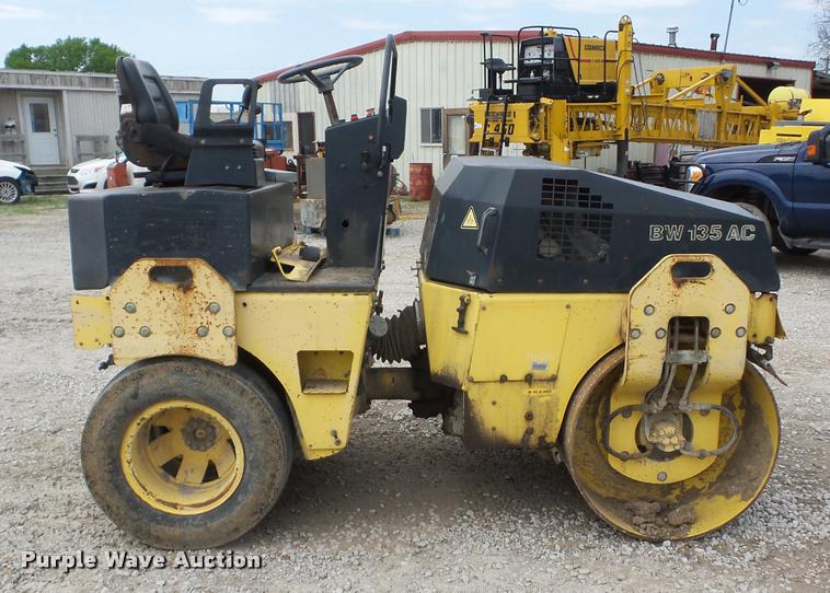 image for item BI9743 Bomag BW135AG single drum roller
