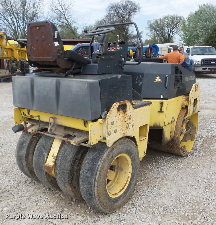 image for item BI9743 Bomag BW135AG single drum roller