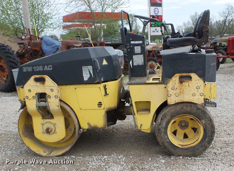 image for item BI9743 Bomag BW135AG single drum roller