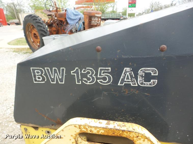 image for item BI9743 Bomag BW135AG single drum roller