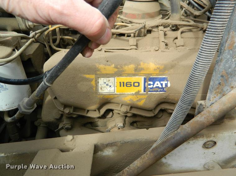 image for item BK9267 1975 International 2050A flatbed truck