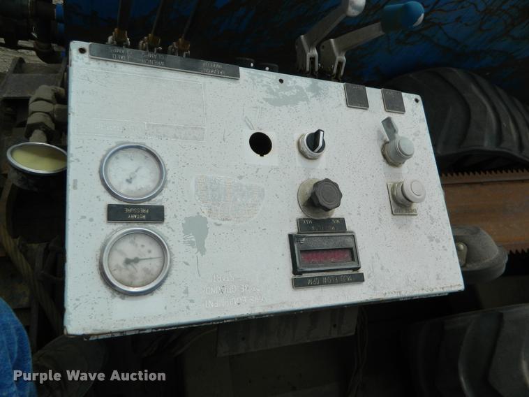 image for item BK9268 1997 American DD-25 directional boring unit