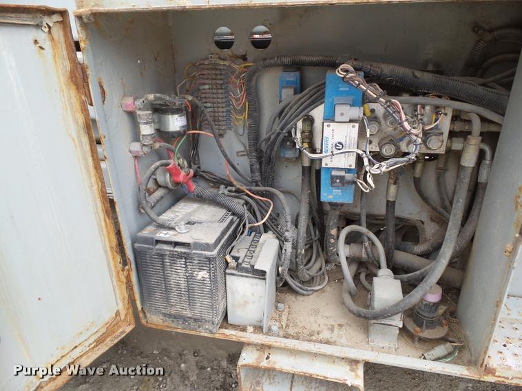 image for item CB9888 1999 Sky Jack 9250 scissor lift