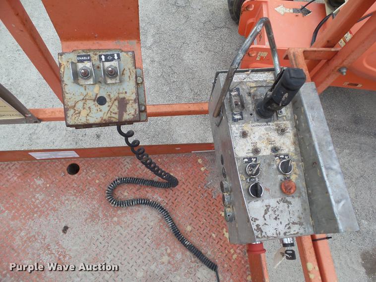 image for item CB9888 1999 Sky Jack 9250 scissor lift