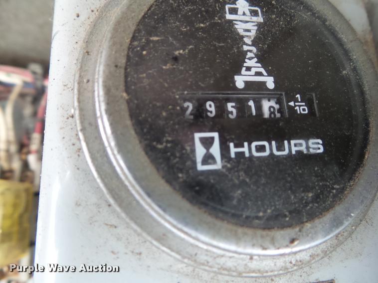 image for item CB9889 2000 Sky Jack 9250 scissor lift