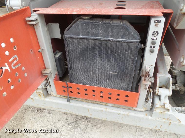 image for item CB9889 2000 Sky Jack 9250 scissor lift