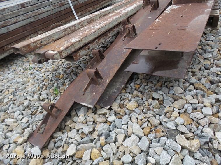 image for item CC9122 (12) steel concrete forms