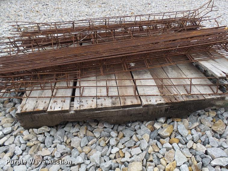 image for item CC9123 Steel re-bar chairs