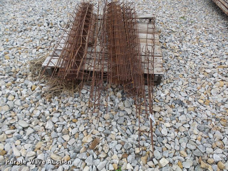 image for item CC9123 Steel re-bar chairs