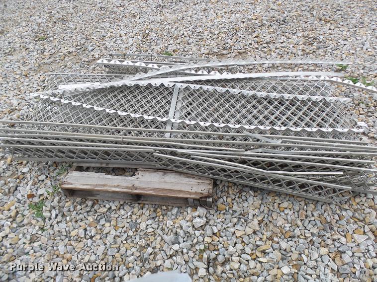 image for item CC9124 Aluminum guard track