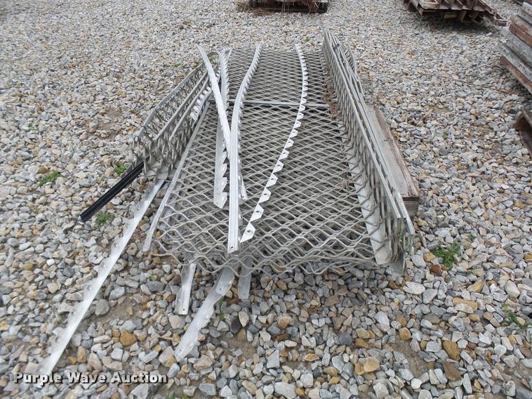 image for item CC9124 Aluminum guard track