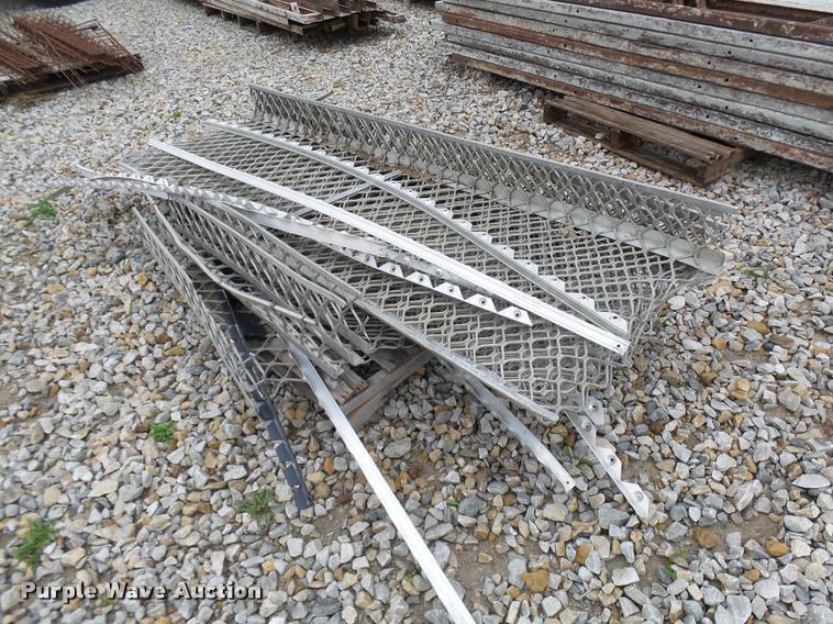 image for item CC9124 Aluminum guard track