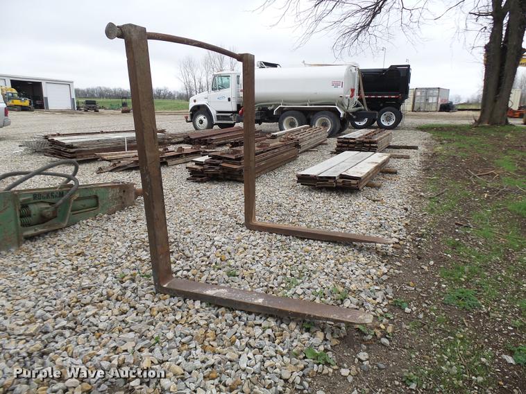 image for item CC9128 Loader pallet forks