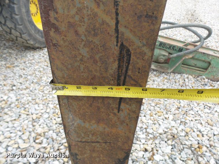 image for item CC9128 Loader pallet forks