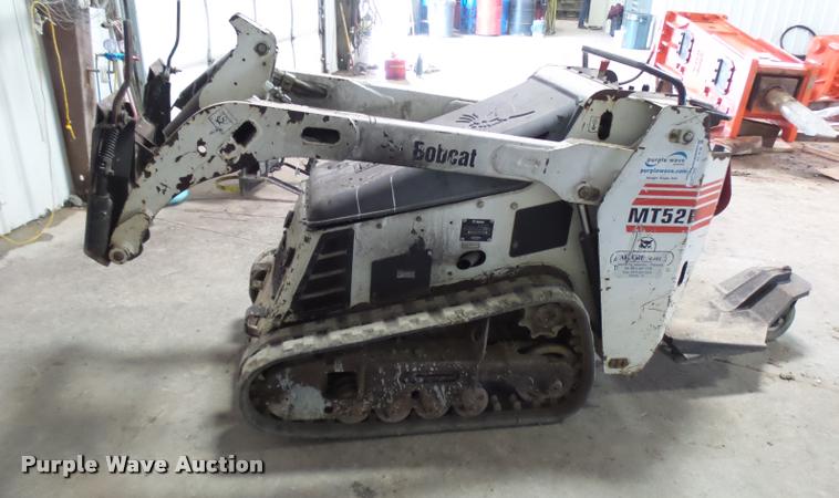 image for item CC9138 2006 Bobcat MT52 compact utility loader