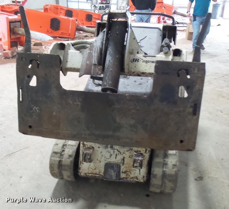 image for item CC9138 2006 Bobcat MT52 compact utility loader