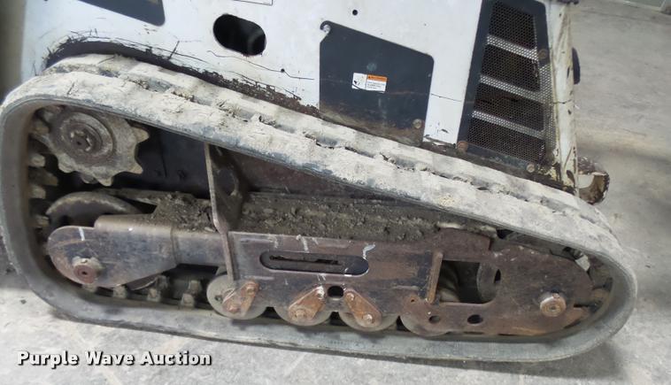 image for item CC9138 2006 Bobcat MT52 compact utility loader