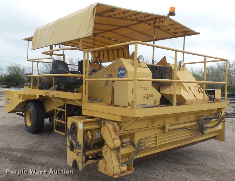 image for item DA0458 Etnyre Quad chip spreader