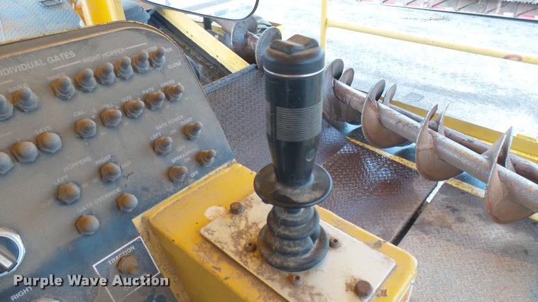 image for item DA0458 Etnyre Quad chip spreader