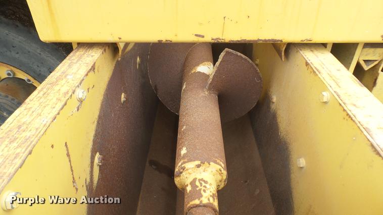 image for item DA0458 Etnyre Quad chip spreader