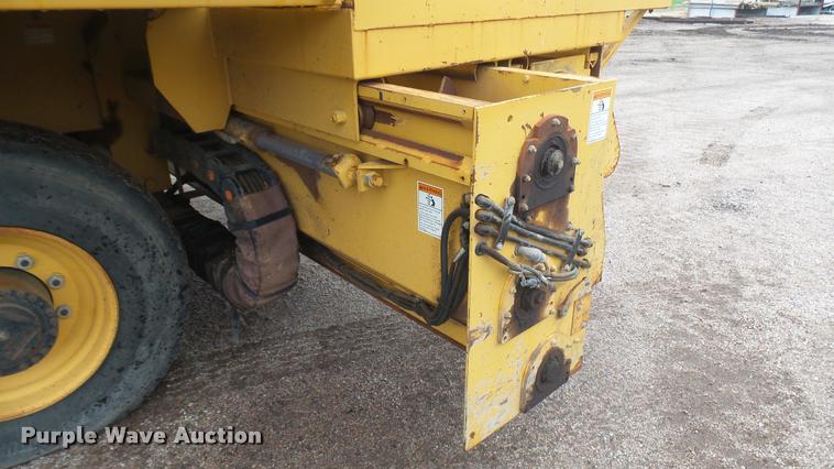 image for item DA0458 Etnyre Quad chip spreader