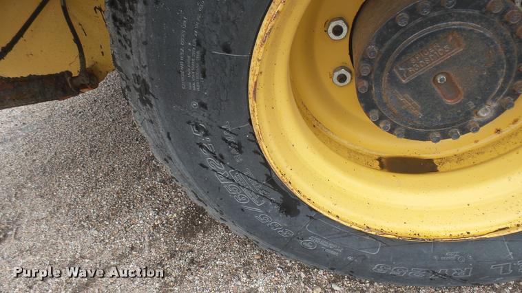 image for item DA0458 Etnyre Quad chip spreader