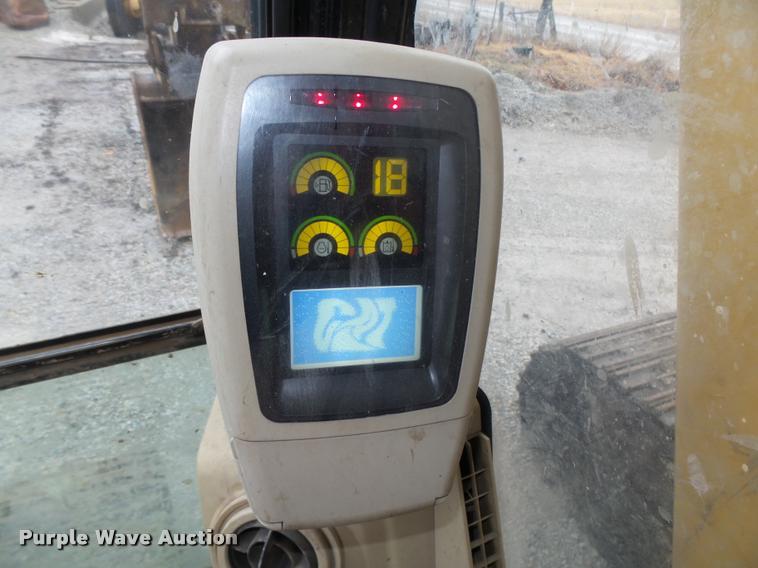 image for item DA0550 2006 Caterpillar 320C LU excavator