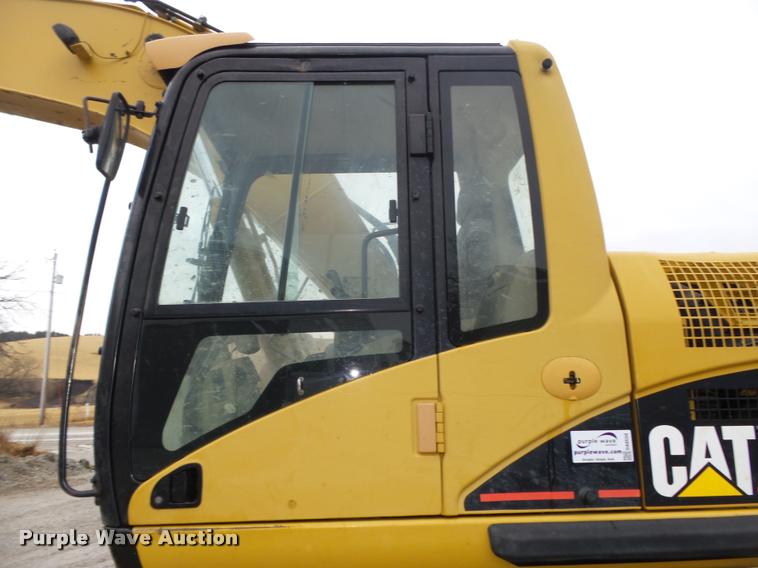 image for item DA0550 2006 Caterpillar 320C LU excavator