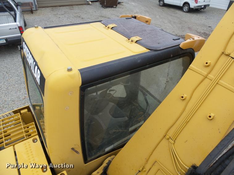 image for item DA0550 2006 Caterpillar 320C LU excavator