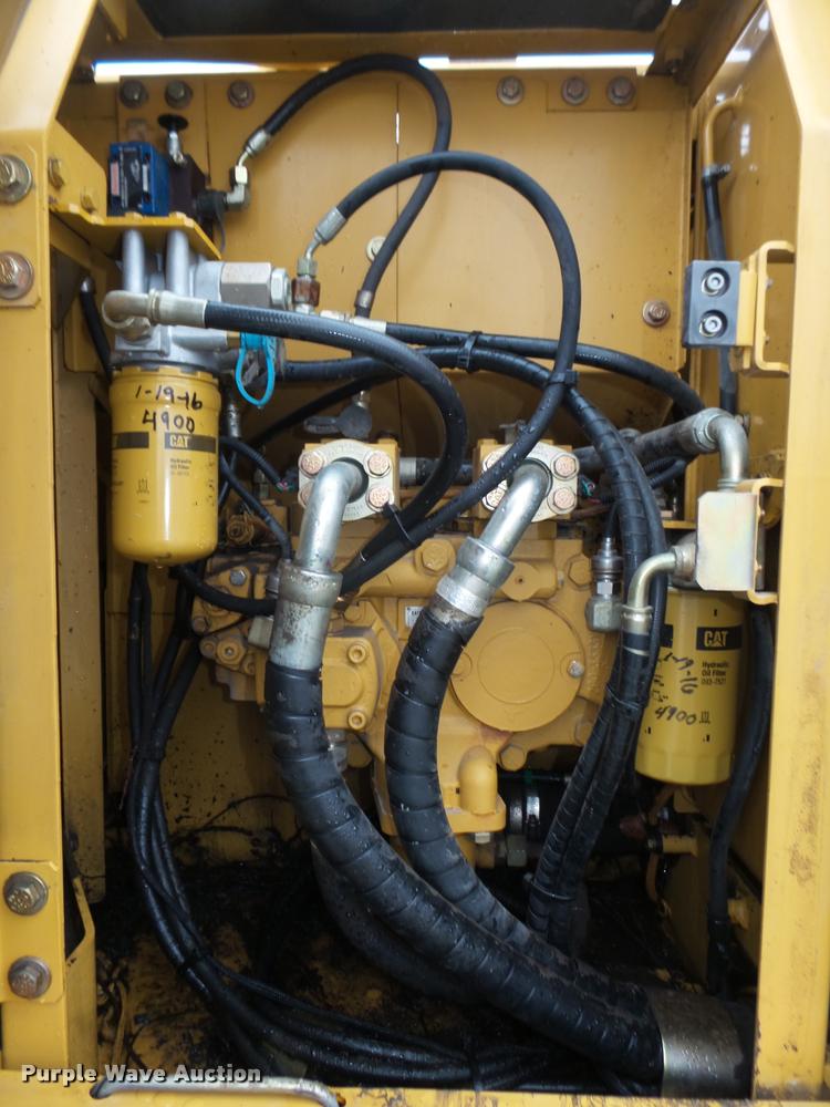 image for item DA0550 2006 Caterpillar 320C LU excavator