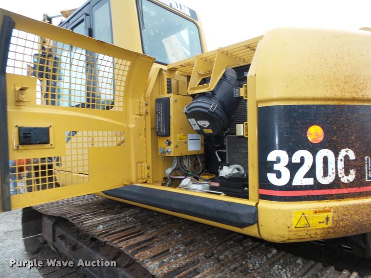 image for item DA0550 2006 Caterpillar 320C LU excavator