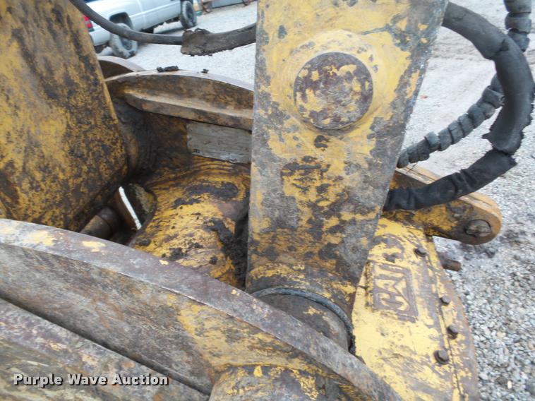 image for item DA0550 2006 Caterpillar 320C LU excavator