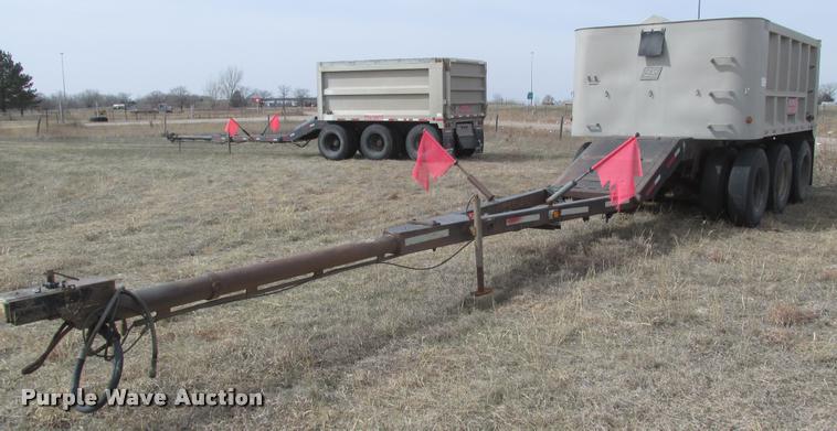 image for item DA0597 1994 Cornhusker 800R end dump trailer