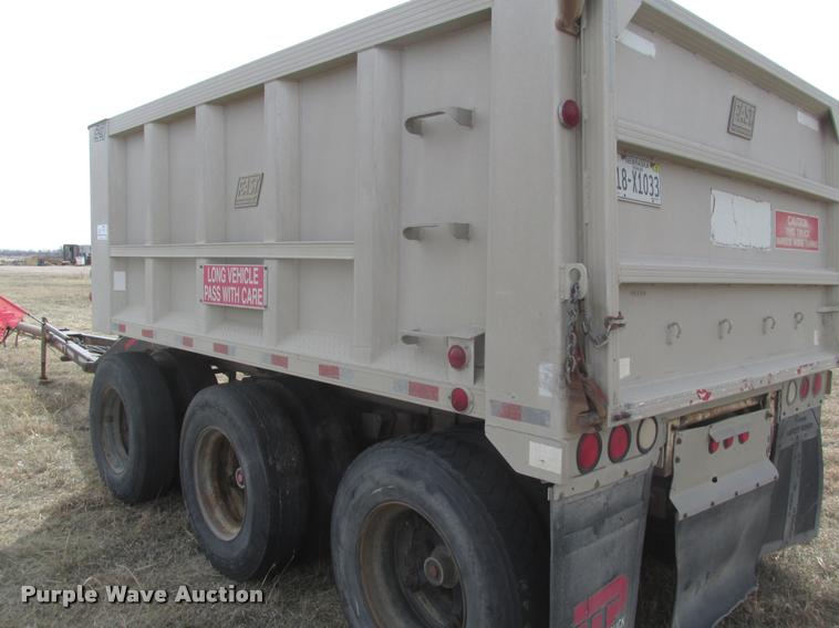 image for item DA0597 1994 Cornhusker 800R end dump trailer