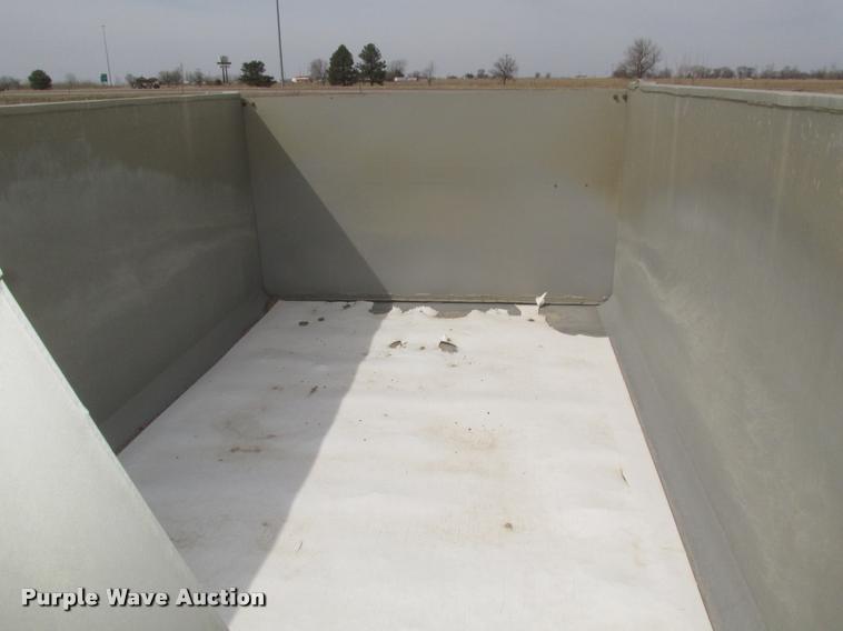 image for item DA0597 1994 Cornhusker 800R end dump trailer