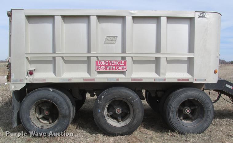 image for item DA0597 1994 Cornhusker 800R end dump trailer