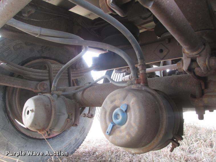 image for item DA0597 1994 Cornhusker 800R end dump trailer