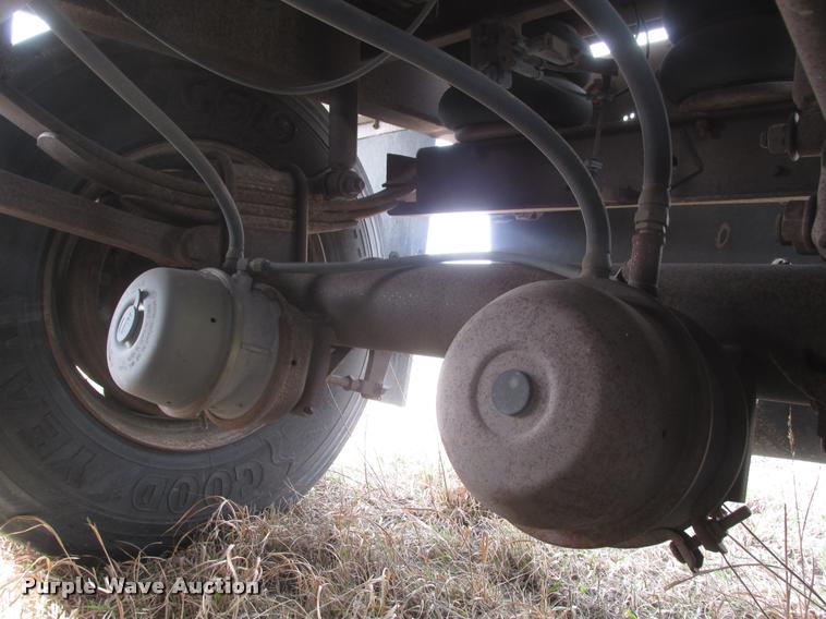 image for item DA0597 1994 Cornhusker 800R end dump trailer