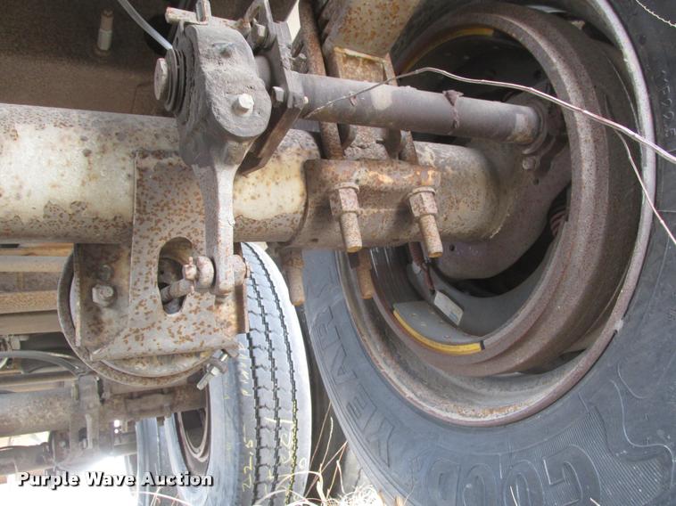 image for item DA0597 1994 Cornhusker 800R end dump trailer