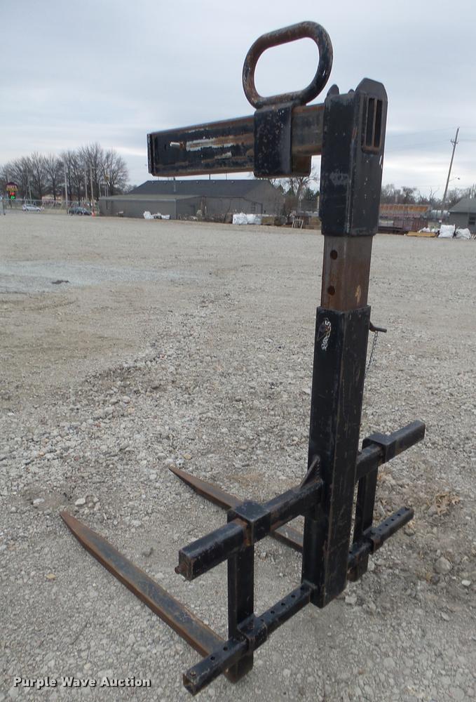 image for item DA0615 Crane truck pallet forks