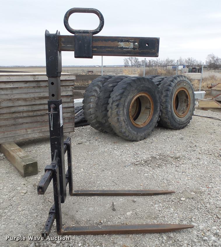 image for item DA0615 Crane truck pallet forks