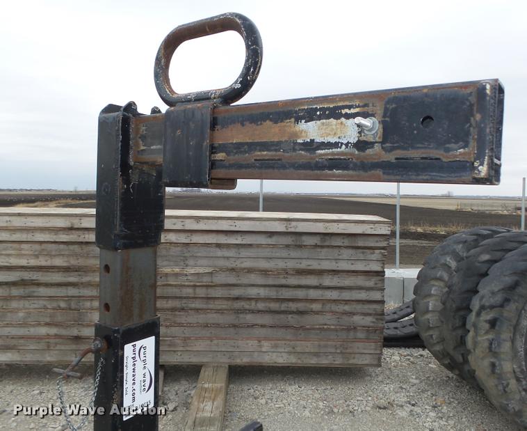 image for item DA0615 Crane truck pallet forks