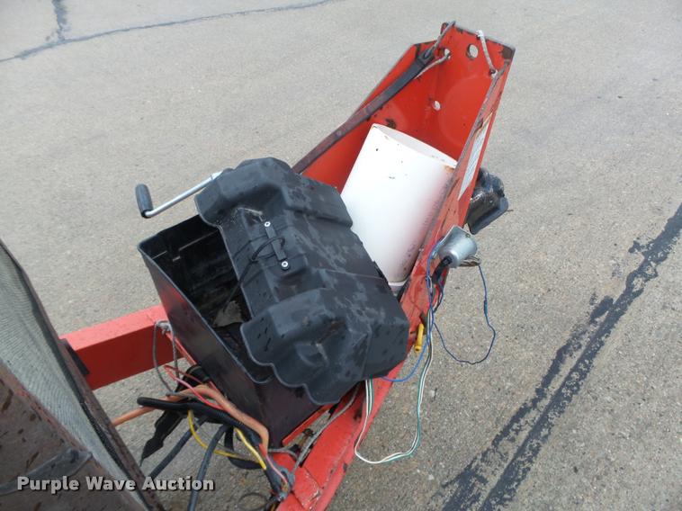 image for item DA0618 2004 Crafco EZ Pour 200D melter applicator