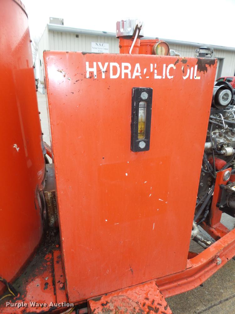 image for item DA0618 2004 Crafco EZ Pour 200D melter applicator