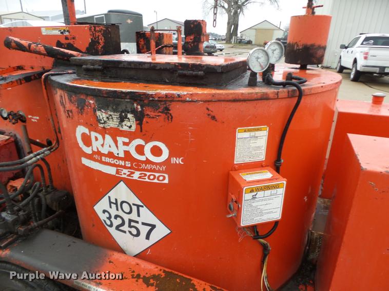 image for item DA0618 2004 Crafco EZ Pour 200D melter applicator