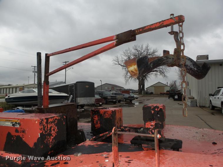 image for item DA0618 2004 Crafco EZ Pour 200D melter applicator