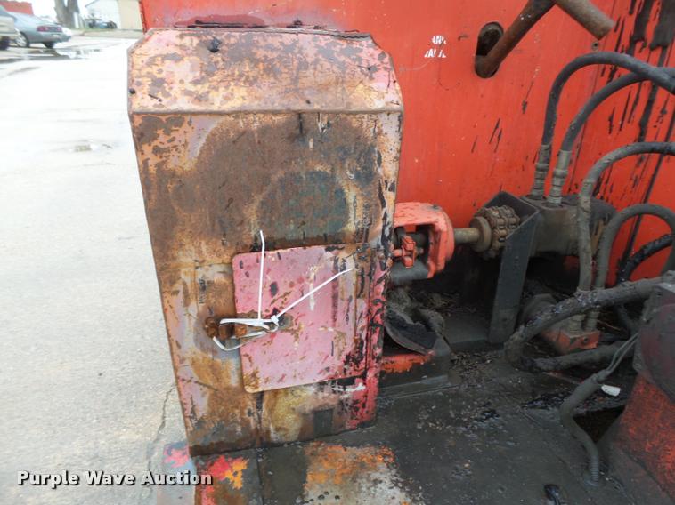 image for item DA0618 2004 Crafco EZ Pour 200D melter applicator