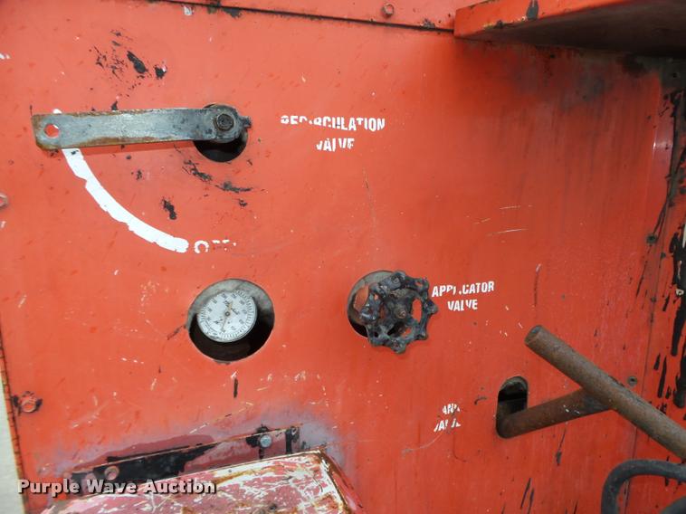 image for item DA0618 2004 Crafco EZ Pour 200D melter applicator